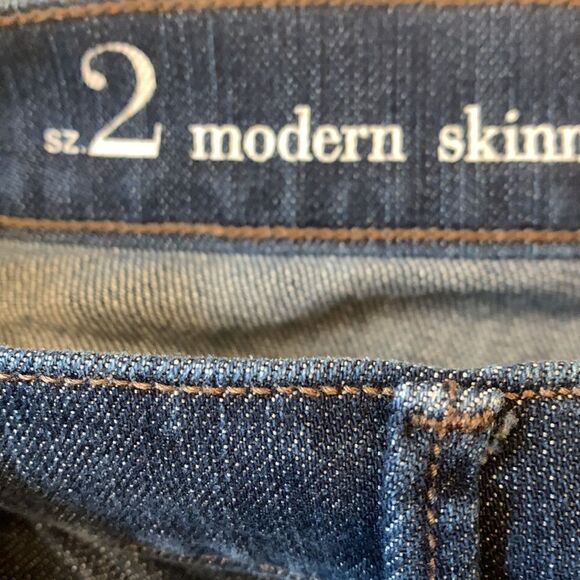 ANN TAYLOR LOFT, modern skinny, size 2 , near new condition - Picture 3 of 11